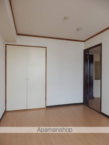 ローヤルハイツ新川の内装写真
