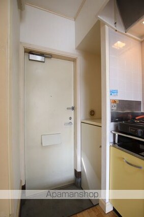 ベルシオン新宿[1R/20.28m2]の玄関