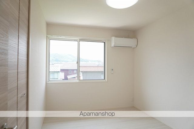 金沢市 3階建 新築の内装写真