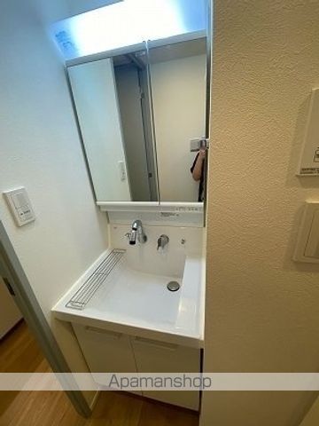 ドゥーエ西大島IIIの内装写真