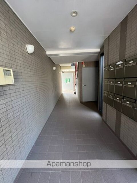 和歌山県和歌山市紀三井寺[1K/32.4m2]のロビー