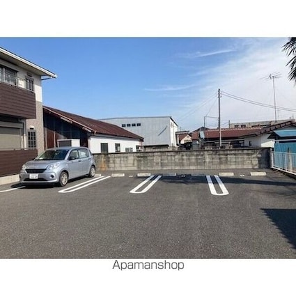 ケルン　ミヤマ[1K/33.05m2]の駐車場