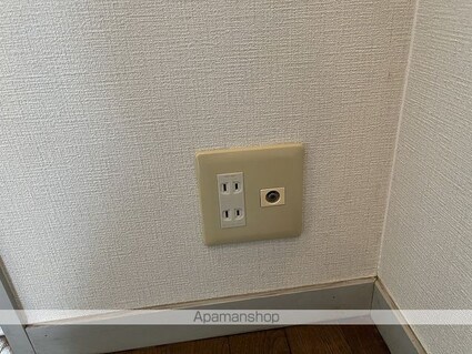 クリスタルコート[1R/27.3m2]の内装4