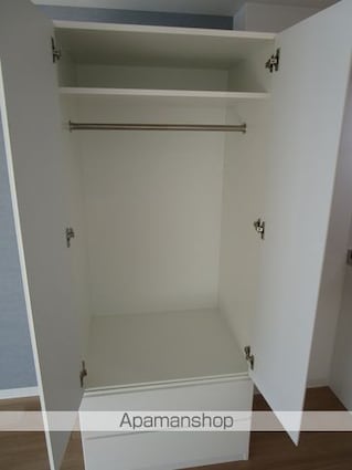 ラピスラズリ上杉[1R/24.58m2]の収納