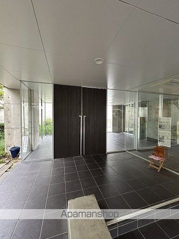 DHハウス三滝の玄関写真