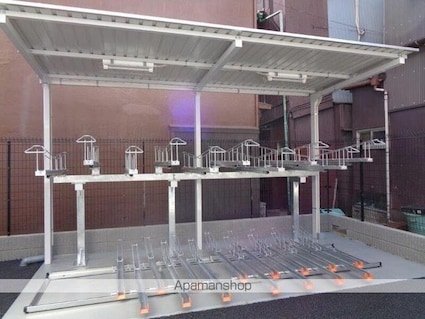 ジェノヴィア三ノ輪スカイガーデン[2LDK/53.4m2]の共用部1