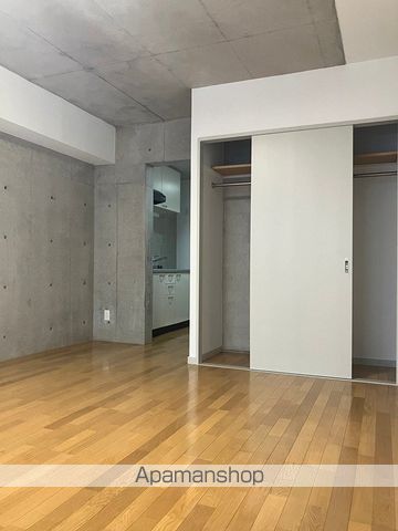 ラティエラ祐天寺の内装写真