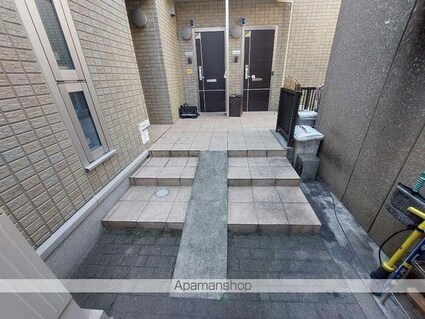 アイリス東中野[1LDK/51.54m2]のエントランス