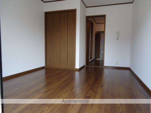 エレガンタナカIIの内装写真