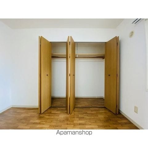 チュチュ・アプフェルの内装写真