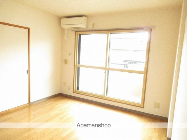 パルテール泉の内装写真