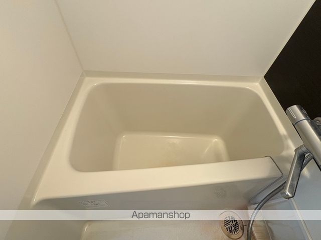 エヌエムキャラントキャトフの内装写真