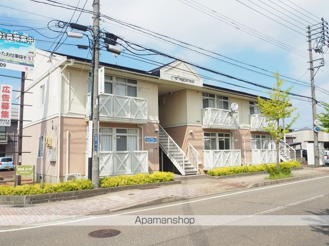 ぱれす よつやの外観写真