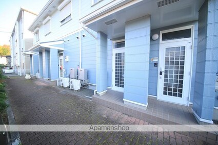 メゾン南大沢Ｂ[2LDK/60.44m2]のエントランス