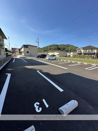 Ｇ　エスポワール　ロジュマンＢ[1LDK/50.14m2]の駐車場