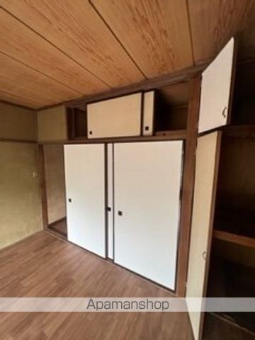 新町貸家の内装写真