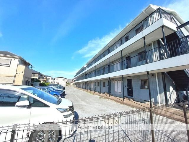クレストパレス 参番館の外観写真