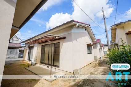 北久米松浦借家[3K/49m2]の外観2