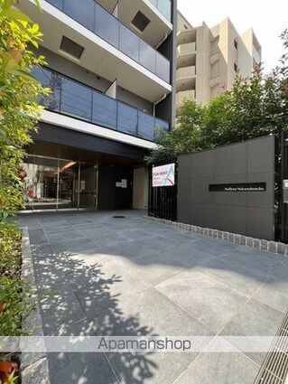 東京都中野区本町５丁目[1R/30.69m2]のエントランス