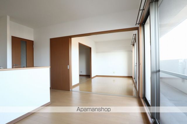 VILLA ARTISTICの内装写真