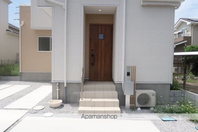 4255入間市扇町屋7期5棟1号棟の玄関写真