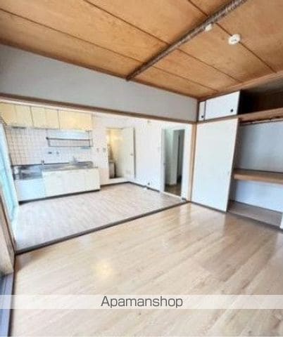 マンション財の内装写真