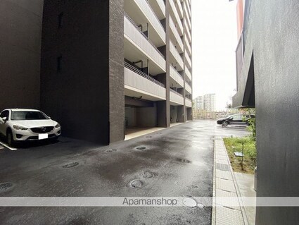 レジディア仙台北四番丁プレイス[2LDK/53.91m2]の駐車場