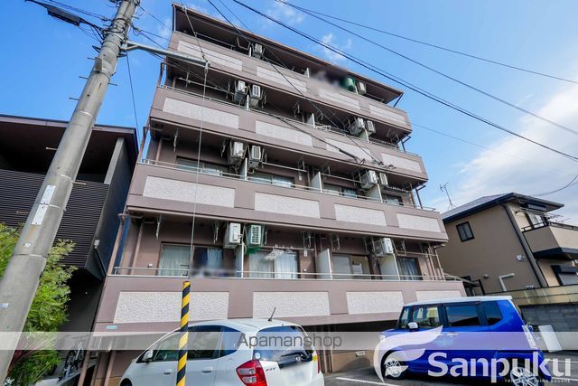 湯渡マンションの外観写真