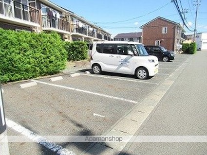 リビングタウン長橋台　Ａ[3LDK/80.44m2]の駐車場