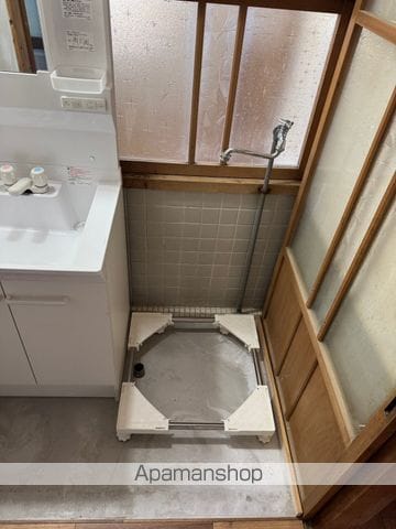 安八郡安八町 2階建 築58年の内装写真