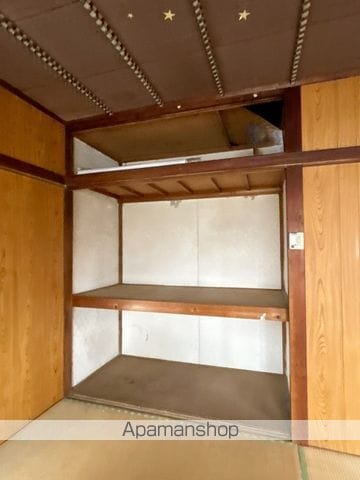 東武鉄道東上線 鶴瀬駅 徒歩28分 2階建 築55年の内装写真