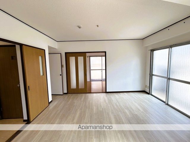 古本マンションの内装写真