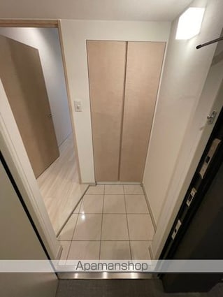 コンフォリア・リヴ板橋[2SLDK/55.47m2]の玄関