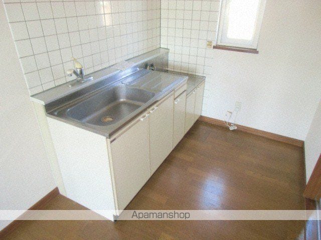 コスモスパークA棟の内装写真