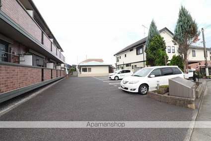 グランドソレーユ[1LDK/45.04m2]の駐車場