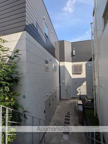 MAISOXIA護国寺の玄関写真