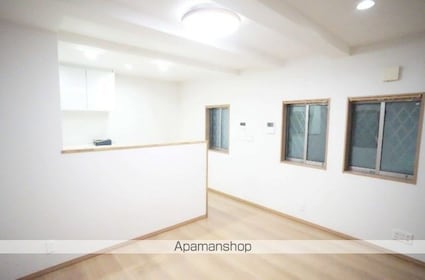 葛飾区東新小岩戸建[2LDK/75.63m2]のリビング・居間