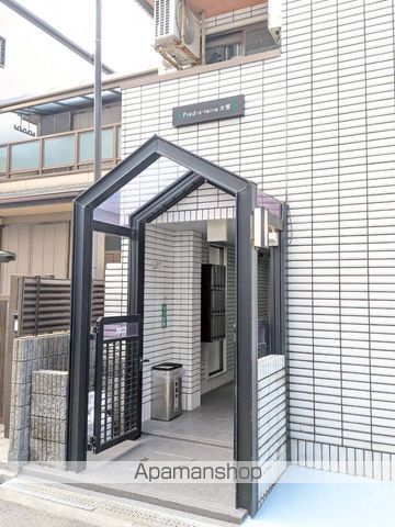 ピエタテール大宮の玄関写真