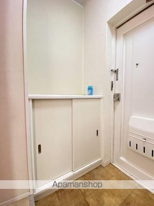 メゾン二子[1LDK/40m2]の玄関