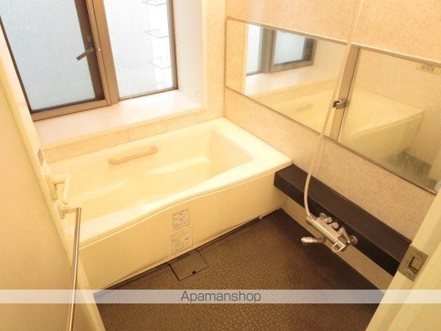 WHITE219の内装写真