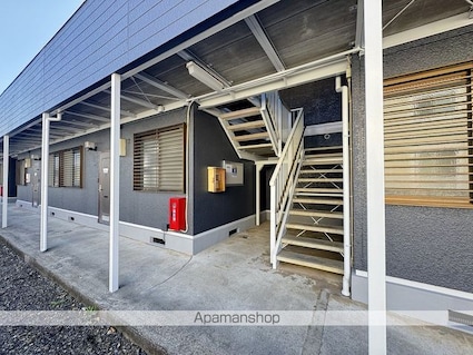 グランデュール瀬戸岡[3LDK/60.68m2]のエントランス