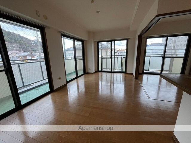 和歌山県和歌山市紀三井寺[2LDK/59.4m2]の内装2