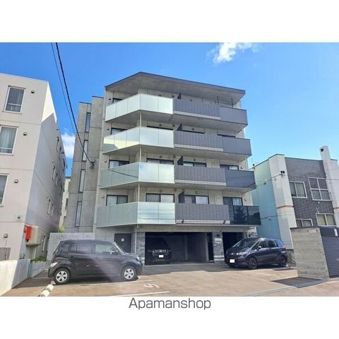 アールズ・コート平岸の外観写真