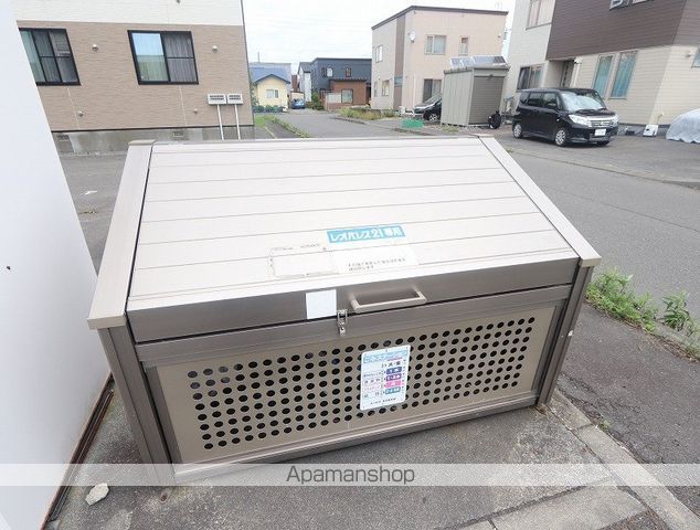 レオパレスルナコートの外観写真