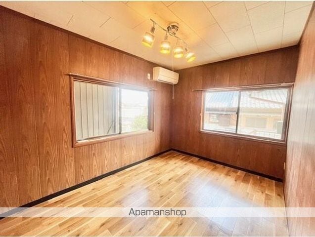 日野東2丁目戸建の内装写真