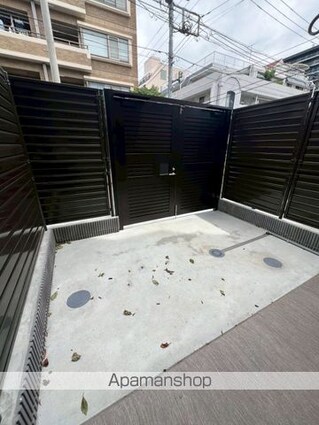 東京都中野区本町５丁目[1DK/25.69m2]のバルコニー