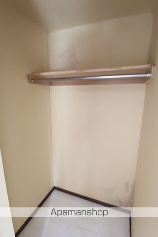 テッセラの内装写真