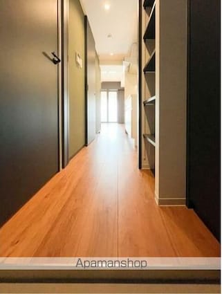 ＺＯＯＭ信濃町[1LDK/31.26m2]の玄関