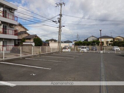 ＭハイツⅡ[3DK/52.17m2]の駐車場2