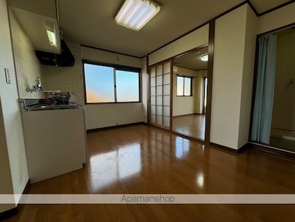 滋賀県栗東市辻[2DK/42m2]のリビング・居間